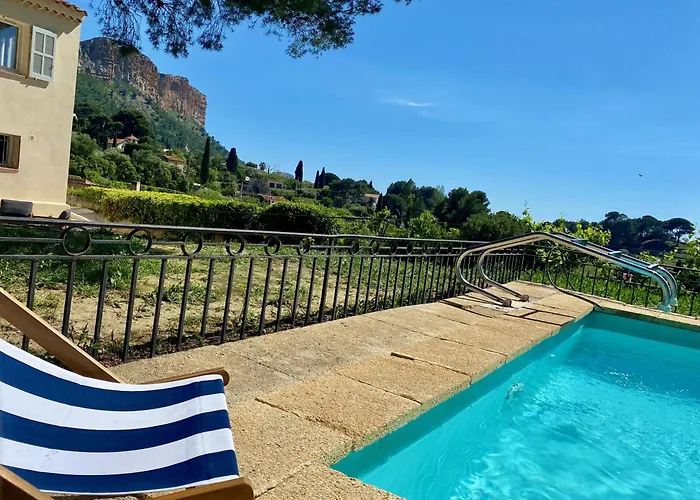 - Pool - Panoramic View * 카시스