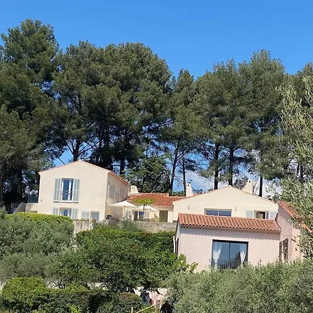 - Pool - Panoramic View * Cassis