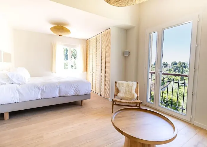 - Pool - Panoramic View Вилла