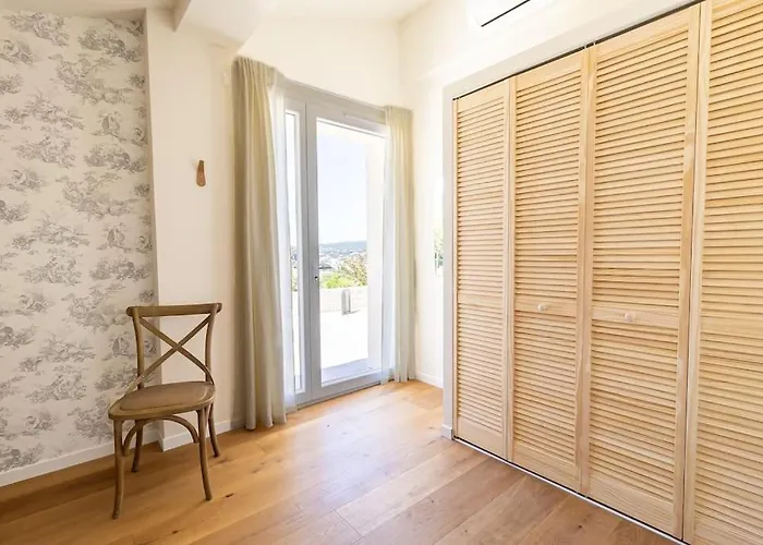 - Pool - Panoramic View